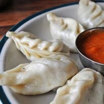 Cooking Tips: 3 Quick And Easy Tips To Make Momos In An Idli Steamer Cooking Tips: 3 Quick And Easy Tips To Make Momos In An Idli Steamer
