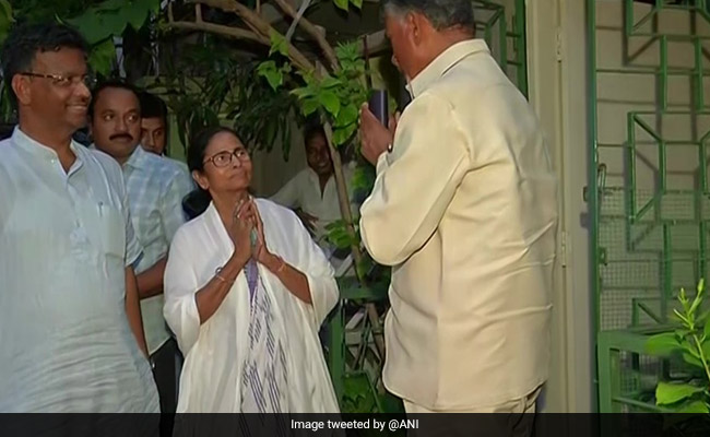 Assembly Elections Results 2019: गैर बीजेपी-गैर कांग्रेस दलों को एकजुट करने वाले एन चंद्रबाबू नायडू की सीएम की कुर्सी भी गई...