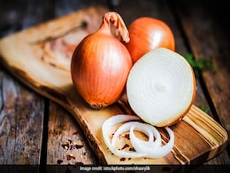 Onion Water For Diabetes: ब्लड शुगर लेवल को कंट्रोल करने के लिए बेहद लाभकारी नुस्खा है प्याज का रस, रोजाना पिएं दो घूंट! Onion Water For Diabetes: ब्लड शुगर लेवल को कंट्रोल करने के लिए बेहद लाभकारी नुस्खा है प्याज का रस, रोजाना पिएं दो घूंट!