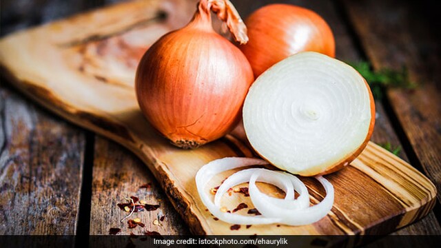 Onion is a prebiotic that can help you keep your gut healthy