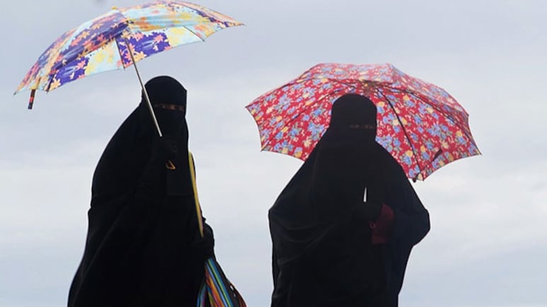 Protest Against Burqa-Niqab Ban In Mumbai College, Case Against 6 Students