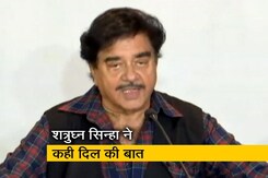 नतीजों के बाद शत्रुघ्न सिन्हा ने दी पीएम मोदी को बधाई नतीजों के बाद शत्रुघ्न सिन्हा ने दी पीएम मोदी को बधाई