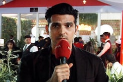 Actor Zayed Khan Congratulates Usha Silai School Actor Zayed Khan Congratulates Usha Silai School
