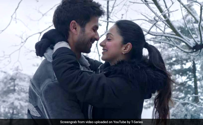 <i>Kabir Singh</i> Song <i>Tujhe Kitna Chahne Lage</i> Is All About Shahid Kapoor's Love For Kiara Advani