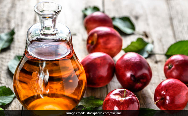 Here's How Apple Cider Vinegar Can Help You Lose Weight