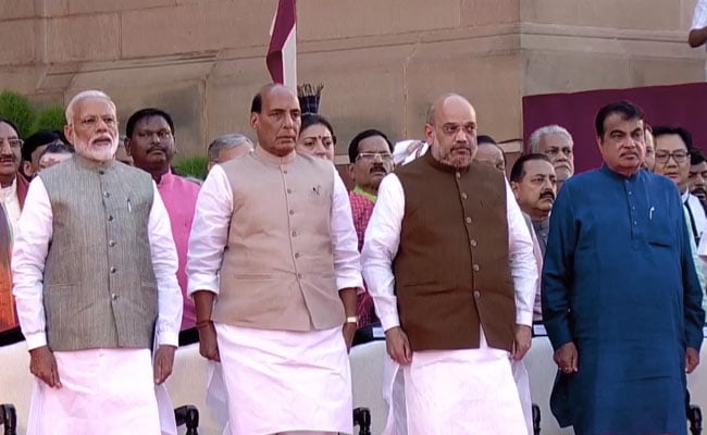 PM Modi Oath Ceremony Updates: कर्नाटक के धारवाड़ से लगातार चौथी बार सांसद बने प्रह्लाद जोशी ने ली कैबिनेट मंत्री पद की शपथ