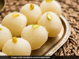 आज क्या बनाऊं: मीठा खाने के हैं शौकीन तो बेसन की जगह एक बार जरूर ट्राई करें मलाई पनीर के लड्डू, नोट करें आसान रेसिपी आज क्या बनाऊं: मीठा खाने के हैं शौकीन तो बेसन की जगह एक बार जरूर ट्राई करें मलाई पनीर के लड्डू, नोट करें आसान रेसिपी