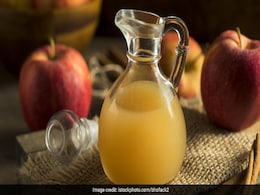 ACV For Diabetes: ब्लड शुगर लेवल को कंट्रोल करने के लिए कमाल है सेब का सिरका, जानें डायबिटीज रोगी कैसे करें सेवन ACV For Diabetes: ब्लड शुगर लेवल को कंट्रोल करने के लिए कमाल है सेब का सिरका, जानें डायबिटीज रोगी कैसे करें सेवन