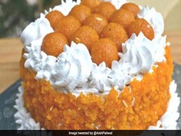 Election Results 2019: BJP में जश्न की तैयारी शुरू, लड्डू केक के साथ बनवाई 50 किलो कमल मिठाई Election Results 2019: BJP में जश्न की तैयारी शुरू, लड्डू केक के साथ बनवाई 50 किलो कमल मिठाई