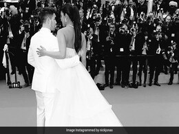 Cannes 2019 में कुछ इस अंदाज में रोमांटिक पल बिताते दिखे प्रियंका चोपड़ा और निक जोनास, Photos हुईं वायरल Cannes 2019 में कुछ इस अंदाज में रोमांटिक पल बिताते दिखे प्रियंका चोपड़ा और निक जोनास, Photos हुईं वायरल