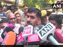 वाराणसी से नामांकन रद्द होने पर BSF के बर्खास्त जवान तेज बहादुर ने खटखटाया SC का दरवाजा वाराणसी से नामांकन रद्द होने पर BSF के बर्खास्त जवान तेज बहादुर ने खटखटाया SC का दरवाजा