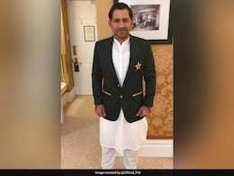 Indian Fans Defend Pakistan's Sarfaraz Ahmed For Wearing Traditional Outfit To Meet Queen Elizabeth Indian Fans Defend Pakistan's Sarfaraz Ahmed For Wearing Traditional Outfit To Meet Queen Elizabeth