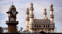 Charminar Minaret Plaster Falls Amid Heavy Rain In Hyderabad