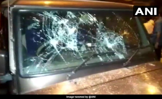 Lok Sabha Elections 2019: Vehicles Of BJP Leaders Mukul Roy, Samki Bhattacharya Damaged In Bengal