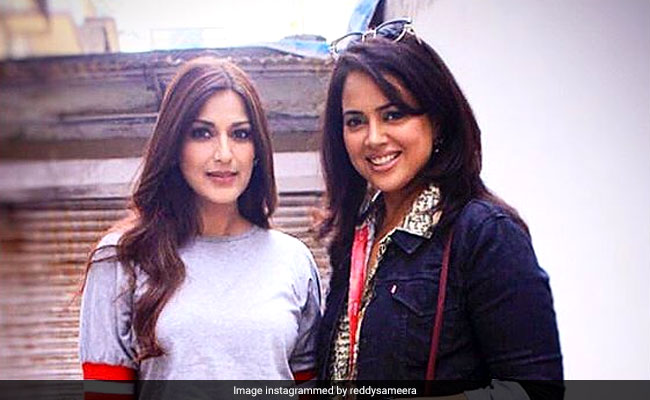 Sameera Reddy Dedicates Early Mother's Day Post To 'Powerful Warrior' Sonali Bendre