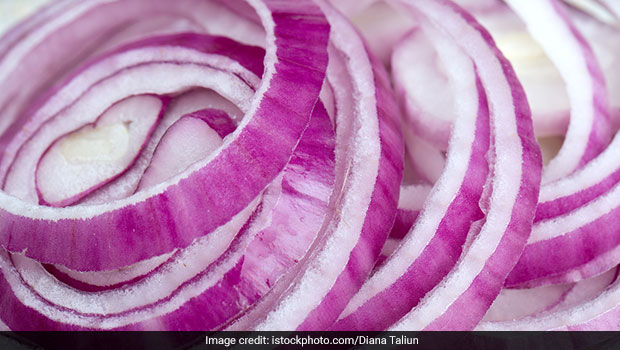Onion for cholesterol: Onions are beneficial for your health in various ways