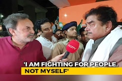 "Advani-<i>ji</i> Was In Tears, Didn't Stop Me From Leaving": Shatrughan Sinha "Advani-<i>ji</i> Was In Tears, Didn't Stop Me From Leaving": Shatrughan Sinha