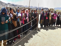 Elections 2019: Supreme Court Dismisses Plea To Advance Poll Timing In Lok Sabha Election Elections 2019: Supreme Court Dismisses Plea To Advance Poll Timing In Lok Sabha Election