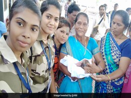 Woman, 22, Delivers Baby At Mumbai's Virar Railway Station Woman, 22, Delivers Baby At Mumbai's Virar Railway Station