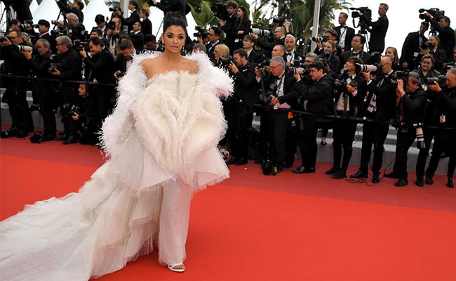 Cannes 2019: Aishwarya Rai Bachchan Is A Mermaid One Day, Angelic The Next. See Red Carpet Look