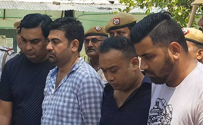 दिल्‍ली पुलिस के हत्‍थे चढ़ा ATM के जरिए ठगी करने वाला गैंग