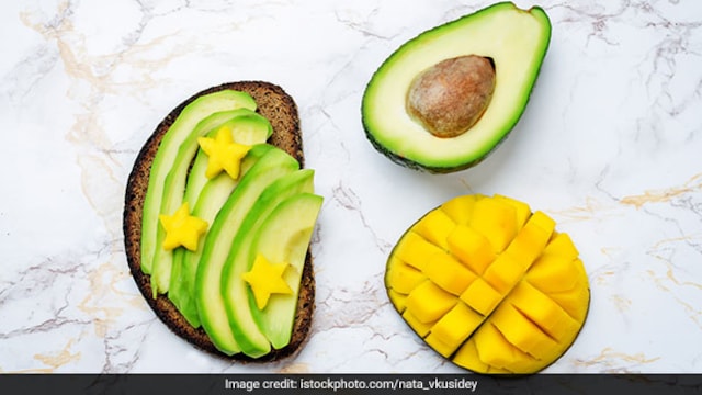Type 2 diabetes: Avocado contains monounsaturated fats that can improve insulin sensitivity