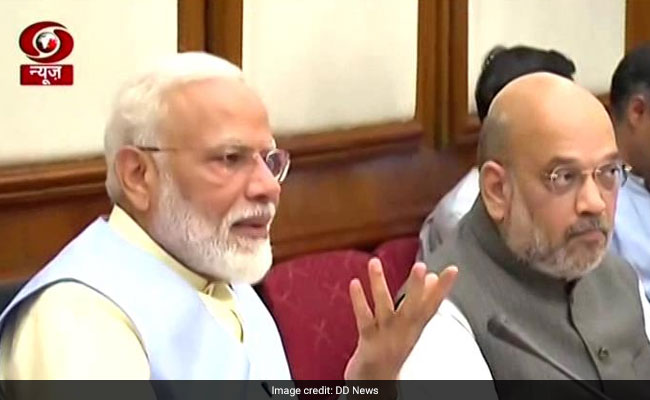 मोदी कैबिनेट में फेरबदल व विस्तार के बाद नयी मंत्रिपरिषद की औसत उम्र 61 वर्ष से घटकर 58 वर्ष हुई