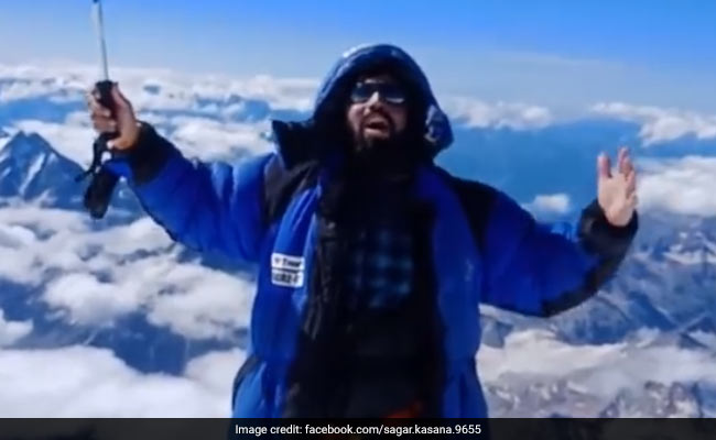 Ghaziabad-Based Mountaineer Scales Mount Everest