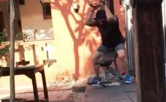 सनी देओल ने चुनाव प्रचार के दौरान भी छोड़ा नहीं ये काम, अब वायरल हो रहा है Video