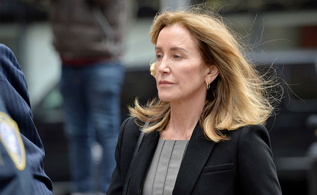 <i>"Desperate Housewives"</i> Actor Admits Role In US College Admission Scandal