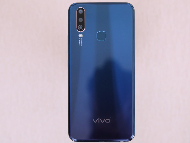 Vivo Y17 Unboxing And First Look