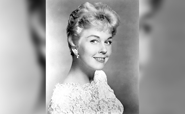 Doris Day, Star Of <I>Pillow Talk</i> And <I>Que Sera, Sera</i> Singer, Dies At 97