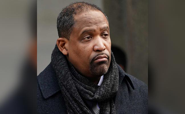 Harvard Professor Loses House Dean Role After Joining Weinstein Defense