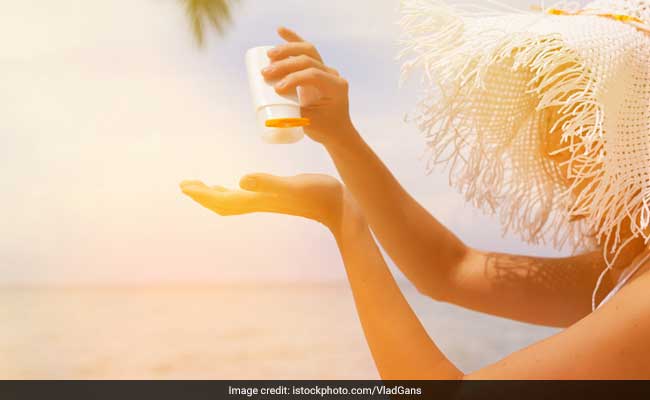 People should avoid excessively exposing themselves to the sun to avoid skin pigmentation