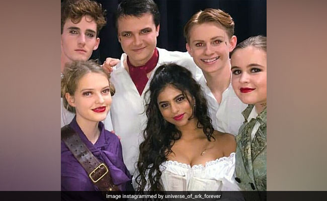 Seen This Fab Pic Of Suhana Khan With Friends Yet?