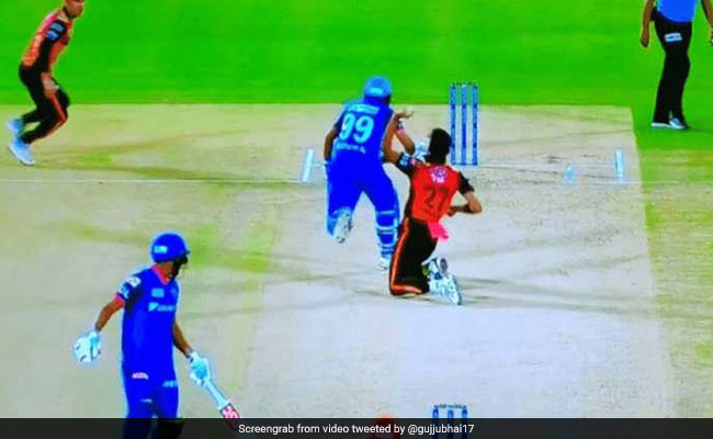 IPL 2019: रन आउट से बचने के लिए विकेट के सामने आ गए अमित मिश्रा, फिर हुआ कुछ ऐसा... देखें VIDEO