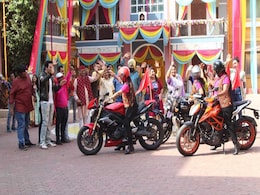 Taarak Mehta Ka Ooltah Chashmah: गोकुलधाम सोसाइटी में आए नए मेहमान, यूं मचा जमकर हंगामा Taarak Mehta Ka Ooltah Chashmah: गोकुलधाम सोसाइटी में आए नए मेहमान, यूं मचा जमकर हंगामा