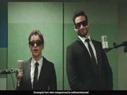 <i>Men In Black: International</i> - Siddhant Chaturvedi And Sanya Malhotra's Desi Teaser Is Worth Watching On Loop <i>Men In Black: International</i> - Siddhant Chaturvedi And Sanya Malhotra's Desi Teaser Is Worth Watching On Loop