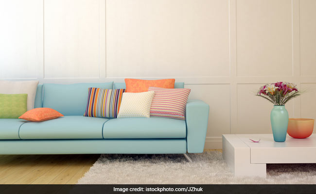 8 Sets Of Throw Pillow Covers To Change The Look Of Your Couch