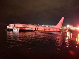"Miracle" That All Passengers Safe After Plane Skids Into Florida River "Miracle" That All Passengers Safe After Plane Skids Into Florida River