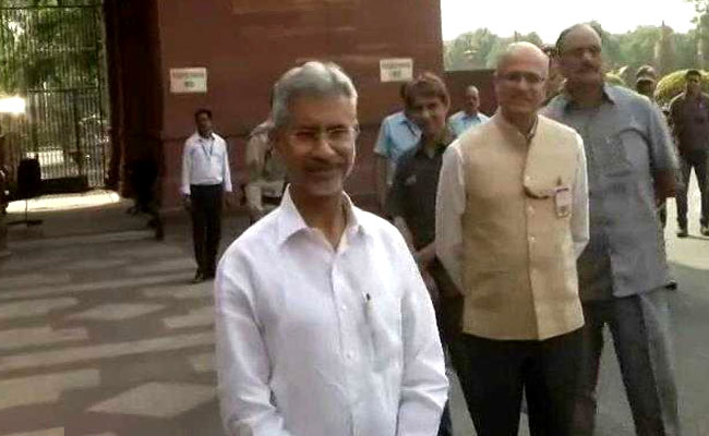 S Jaishankar Calls On Bhutan King, Mentions "Neighbourhood First" Policy