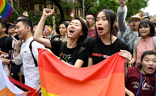 Taiwan Legislature Approves Asia's First Same-Sex Marriage Law
