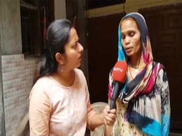 "Asked To Pick Lotus": Faridabad Woman Seen In "Booth Capture" Video "Asked To Pick Lotus": Faridabad Woman Seen In "Booth Capture" Video