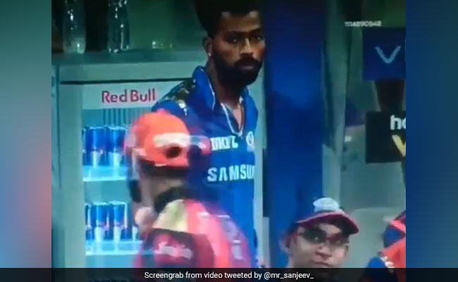 IPL 2019: हार्दिक पंड्या खा रहे थे चॉकलेट, विरोधी खिलाड़ी को किया ऑफर तो हुआ ऐसा... देखें VIDEO