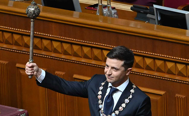 Comedian And Ukraine President Takes Office, Dissolves Parliament