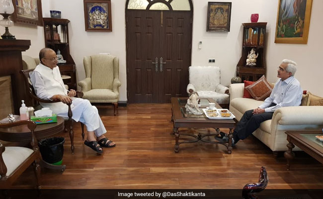 Moves To Quell Rumors About Arun Jaitley's Health Include New Photos
