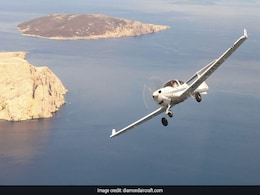 Pilot Flies Plane Unconscious For 40 Minutes During Training In Australia Pilot Flies Plane Unconscious For 40 Minutes During Training In Australia