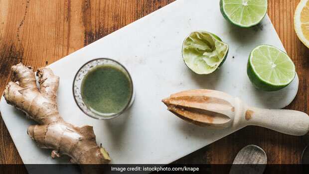Type 2 diabetes: केल जूस से कैसे करें डायबिटीज को कंट्रोल? जानें इस सेहतमंद जूस के बारे में Type 2 diabetes: केल जूस से कैसे करें डायबिटीज को कंट्रोल? जानें इस सेहतमंद जूस के बारे में