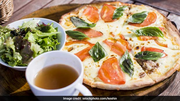 Watch: This Toothsome And Healthy Instant Rava Pizza Is Ideal For Those On A Diet