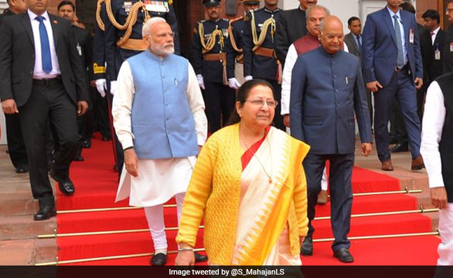 Lok Sabha Elections 2019 - In BJP, Only ''<i>Tai</i>'' Can Admonish Me: PM Modi On Sumitra Mahajan